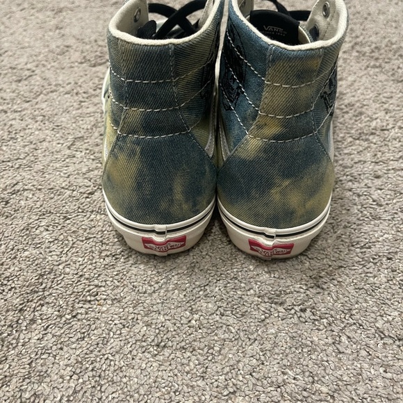NWOT Vans High-Top Sneakers in Blue Acid Wash with Skull - Picture 3 of 6